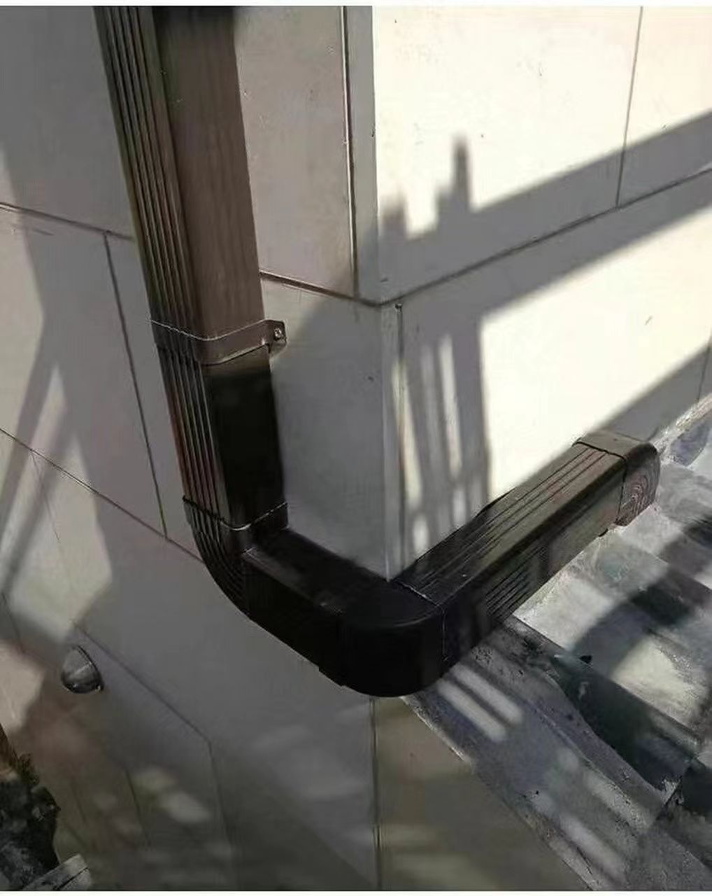 彩铝落水
