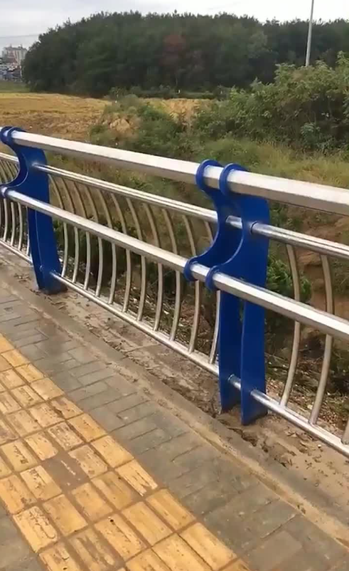 不锈钢