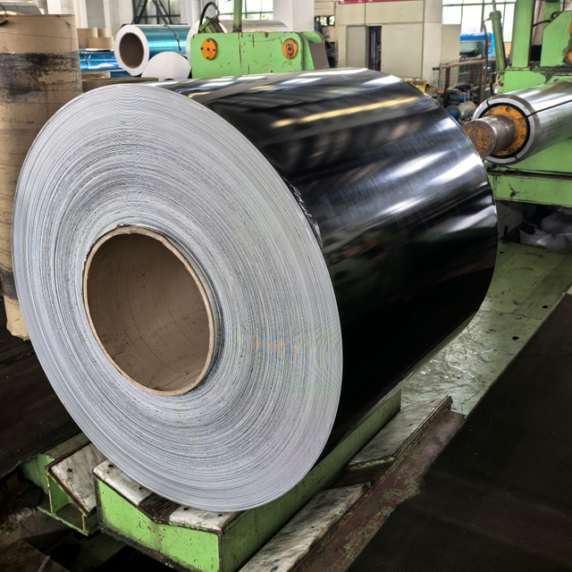 3105 H24 Wit voorafverfde aluminiumspoel vir die bou van geutstelsels